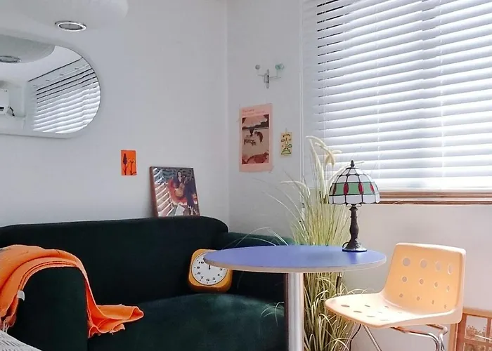 아파트 Dmc St, Hongik Station, Cozy 2rooms, Luxury Mattress, 3 Minutes By Airport Railroad 서울특별시
