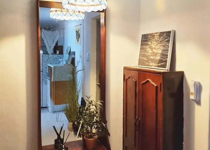 Dmc St, Hongik Station, Cozy 2rooms, Luxury Mattress, 3 Minutes By Airport Railroad 아파트 서울특별시